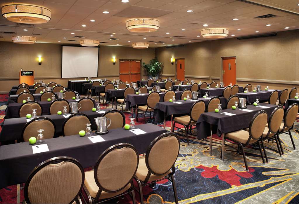 Doubletree By Hilton Roseville Minneapolis Facilities photo